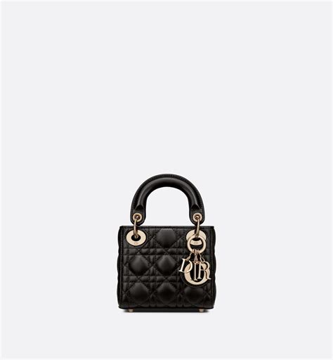 black lady dior with twilly